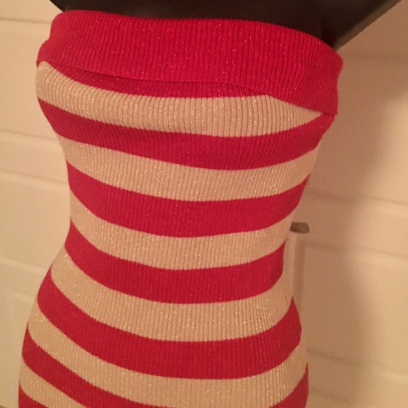 💰F21 metallic tube top - Picture 3 of 8